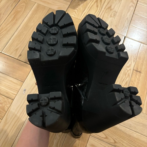 Giuseppe Zanotti Women's Gintonic Croc Embossed High Heel Platform Booties - Picture 4 of 10